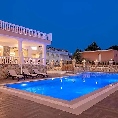 Holidays 3*
