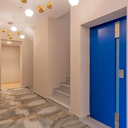 Holidays Hotel 3*